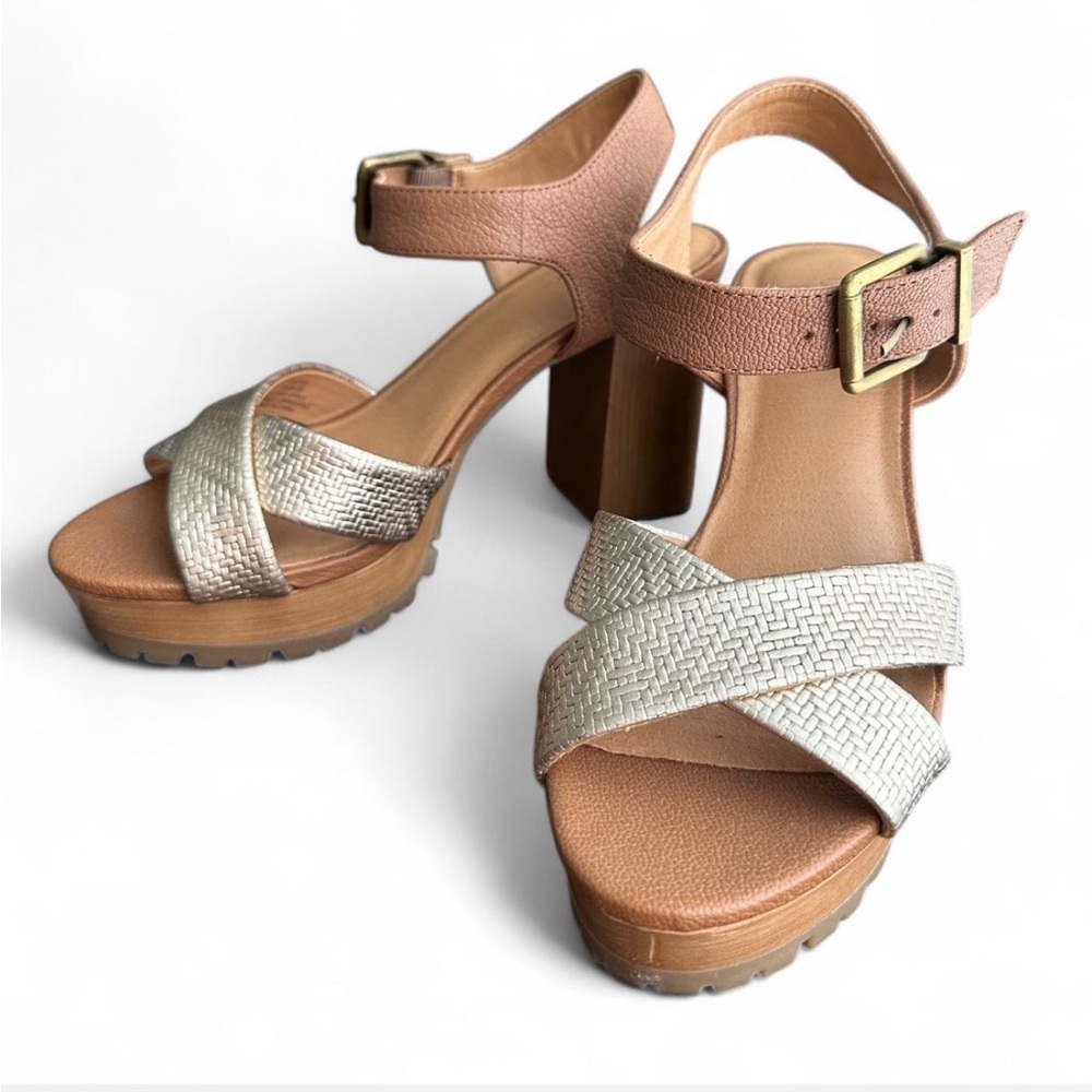 Crown Vintage Platform Sandal